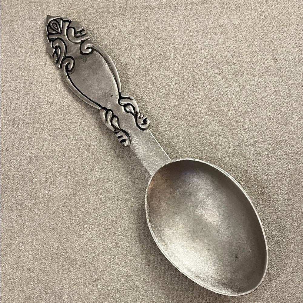 Elegant Giant Silver Spoon 🥄